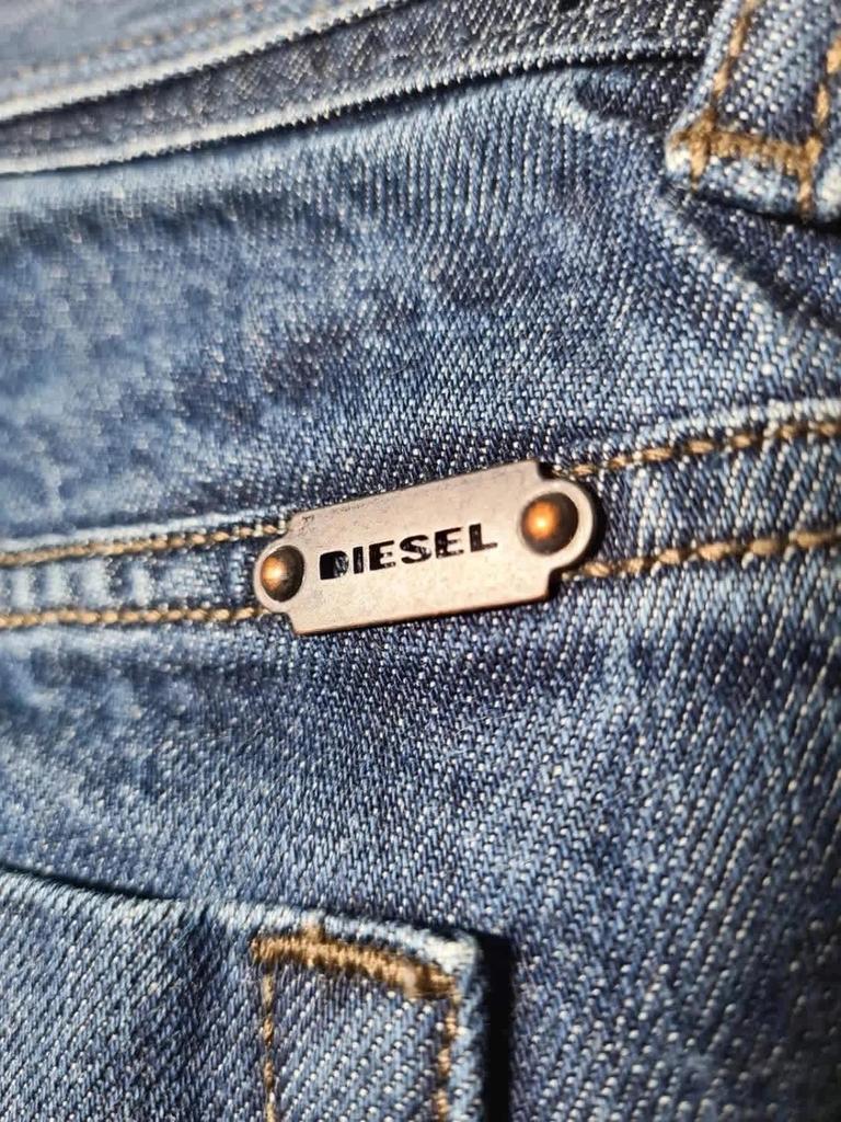 Jean Diesel Regular Slim Tapered W32 L32