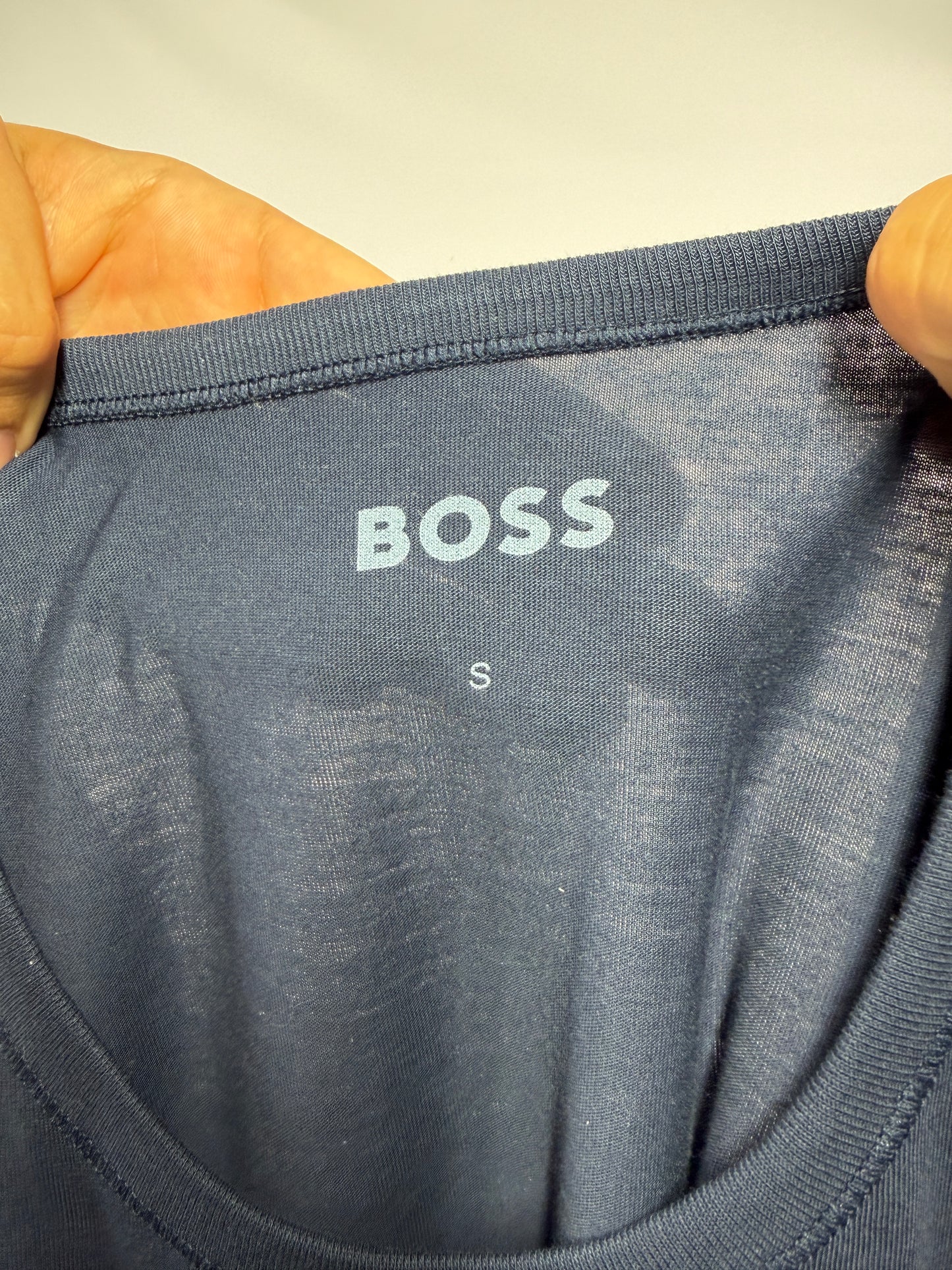 Tee Shirt Hugo Boss - S