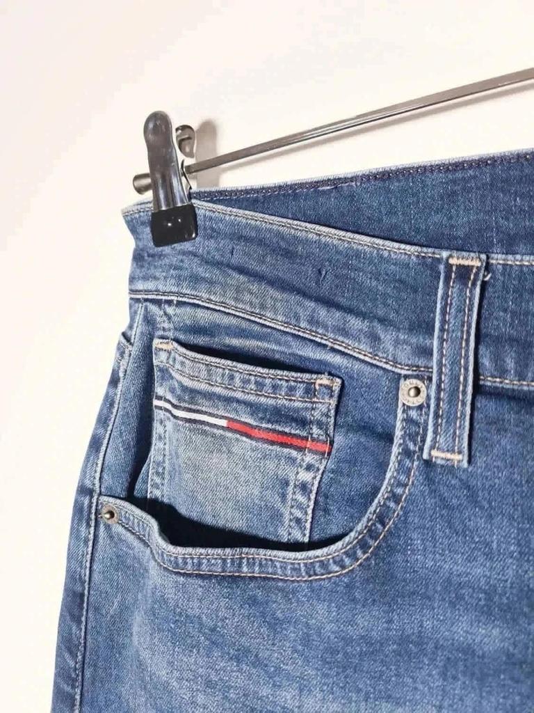 Jean Tommy Jeans Modern Tapered W30 L30