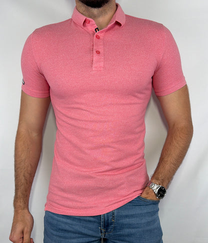 Polo Superdry homme taille XS en très bon état. Pièce seconde main premium sélectionnée par Comptoir Masculin. Expédition rapide depuis la France.