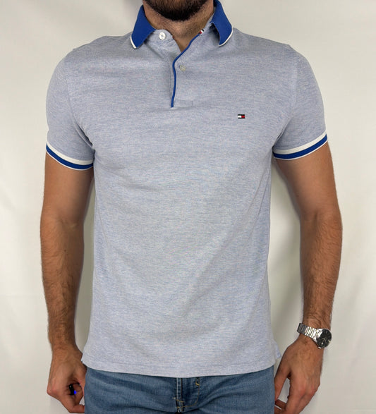 Polo Tommy Hilfiger homme taille M en très bon état. Pièce seconde main premium sélectionnée par Comptoir Masculin. Expédition rapide depuis la France.