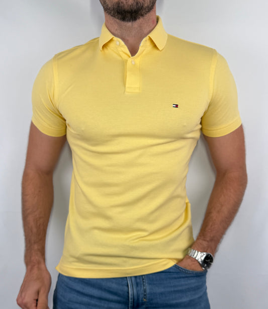 Polo Tommy Hilfiger homme taille XS en très bon état. Pièce seconde main premium sélectionnée par Comptoir Masculin. Expédition rapide depuis la France.