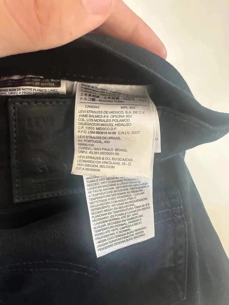 Jean Levi’s 511 Noir W32 L32