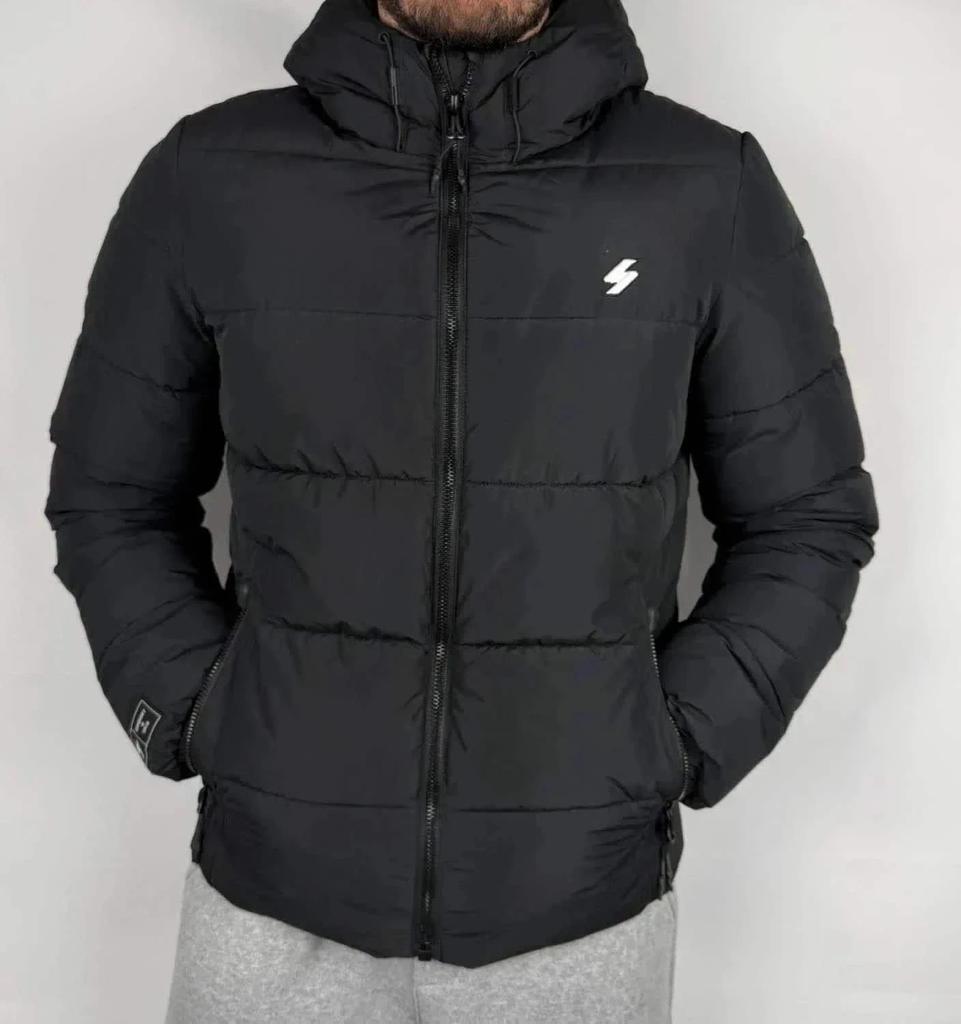 💎 Piumino Superdry Nero taglia M come nuovo - 100% Poliestere 💎